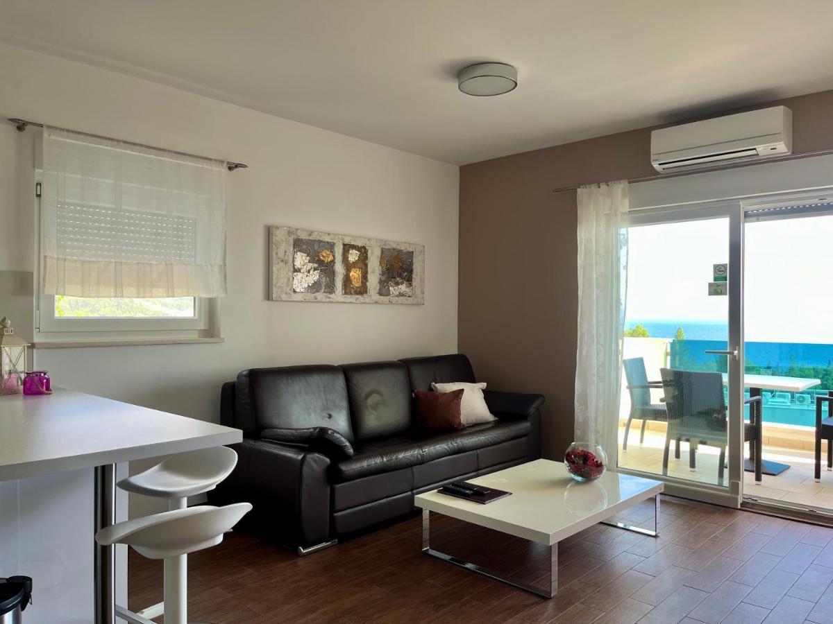 Apartments Casabrillantin Tucepi Exterior photo