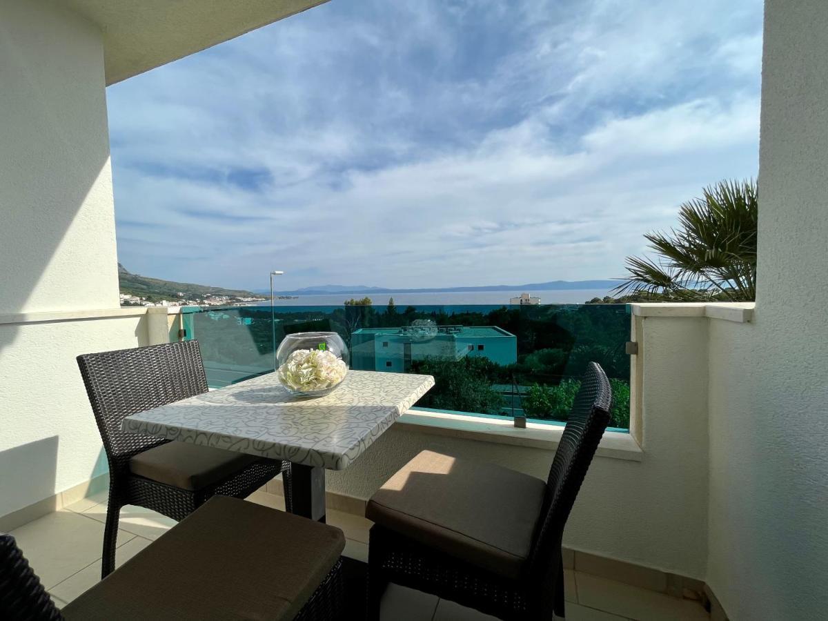 Apartments Casabrillantin Tucepi Exterior photo